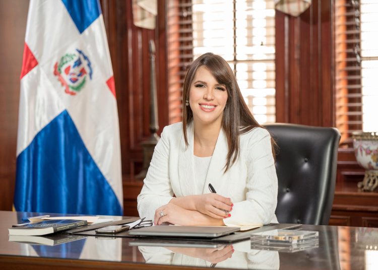 La iniciativa fue impulsada por la embajadora Angie Martínez.