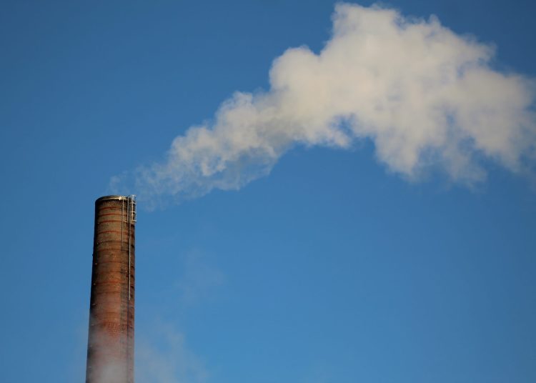 Las empresas de energía e industria que participan en el comercio de emisiones mostraron una reducción del 7.2%. - Fuente externa.