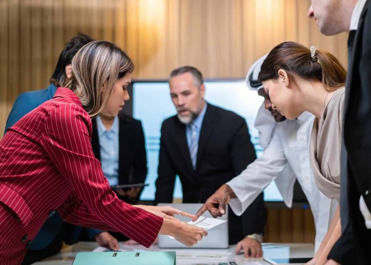 Las compañías deben pensar a largo plazo, no solo en la coyuntura actual, sino en la sostenibilidad y en las oportunidades que pueden surgir al formar alianzas estratégicas.