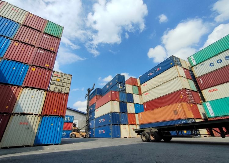 El informe destaca que el 86.1% de los exportadores identificados, es decir, 3,407, son empresas o personas físicas registradas en fuentes oficiales.