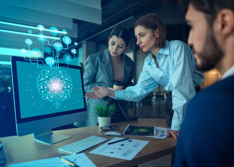 El 28% de las empresas ya tiene al director ejecutivo como responsable directo de la estrategia de IA.