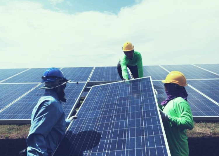 En las zonas rurales de Estados Unidos se han anunciado 108 nuevos proyectos de energía limpia que traerán más de 50,000 empleos a estas comunidades en 33 estados.