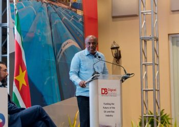 ministro de Energía y Minas (MEM), Antonio Almonte. Fuente externa.