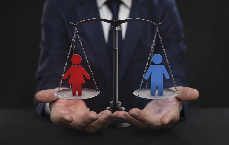 Las mujeres en altos puestos de dirección aumentan la productividad y ganancias de las empresas. | istockphoto.com