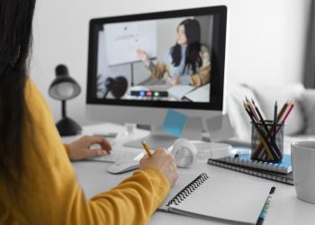 Estudiar un doctorado en la era digital ya no es una decisión únicamente académica.