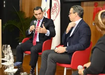 Harold Vásquez resaltó que la facturación electrónica representa un avance en la mejora de la eficiencia de Impuestos Internos y en la reducción de la evasión fiscal.