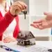 Marleen Lorenzo, fundadora y directora ejecutiva de All Home RD, una inmobiliaria con más de una década de trayectoria en el sector, advierte que las denuncias recientes han generado un clima de desconfianza entre los compradores, especialmente los dominicanos que residen en el interior del país.