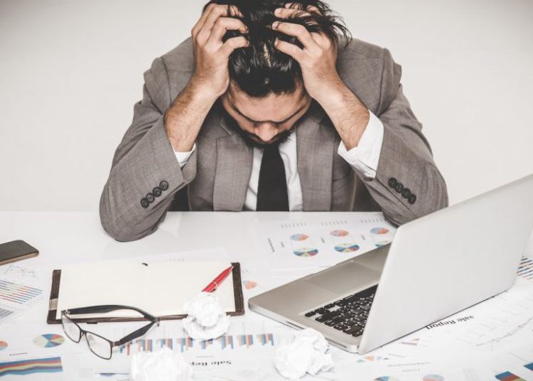 Un trauma financiero podría definir como una persona se relaciona con el dinero. | Fuente externa.