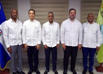 Joel Santos, encabezó la primera sesión del Consejo de Administración de la ETED.