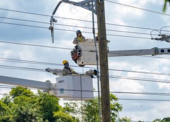 Debido a estas labores, se verá afectado de manera transitoria el servicio eléctrico en las comunidades de Pizarrete, Baní y Matanza.
