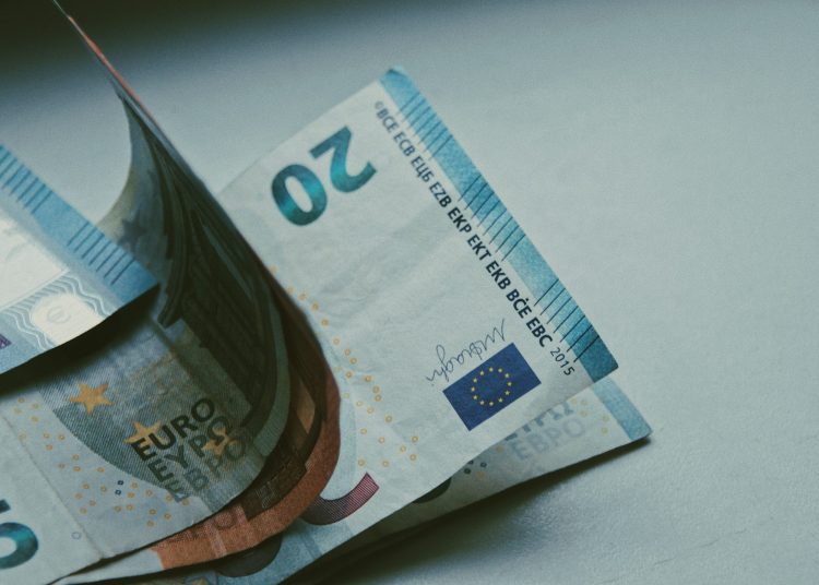 La moneda única se ha cambiado hoy en una banda de fluctuación de entre US$1.0852 y US$1.0884.