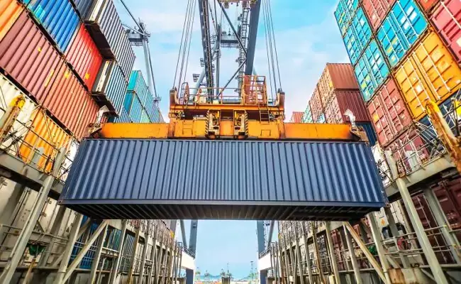 El sector de zonas francas representa poco más de dos terceras partes de las exportaciones totales del país, ya que las exportaciones nacionales tienen una ponderación de 32%.