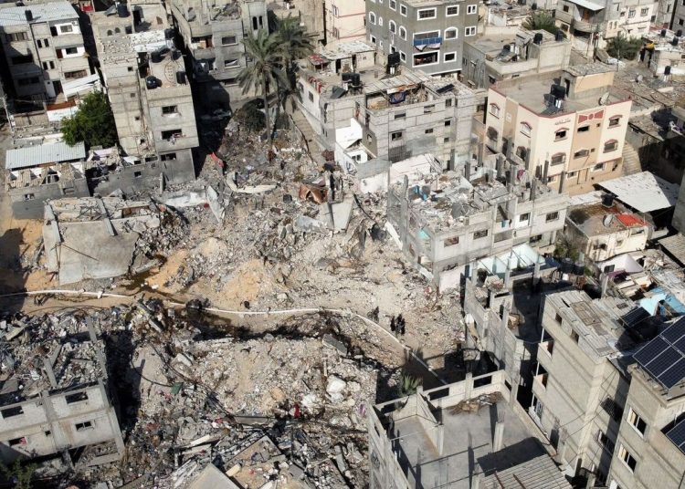 La tregua permitió el domingo sacar del norte de Gaza 7,600 dosis de vacunas para llevarlas al sur. - Fuente externa.