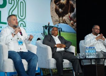 Galván también planteó la necesidad de definir con mayor claridad la visión país en materia agropecuaria.