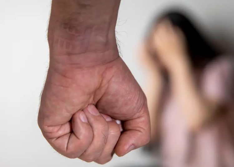 Según datos de la CEPAL, en 2024 se contabilizaron 89 víctimas de feminicidio, lo que representó una tasa de 1.5 casos por cada 100,000 mujeres.