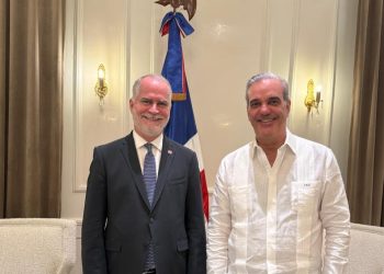 Fernández W. refirió que como superintendente agradece haber compartido con un equipo de altísimo nivel técnico.