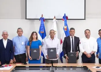 El Estado y Barrick Pueblo Viejo garantizan la provisión de soluciones habitacionales dignas y adecuadas a cada familia, según el censo realizado.