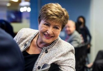 Kristalina Georgieva, recomendó a los gobiernos prepararse para los efectos económicos del conflicto en Oriente Próximo.