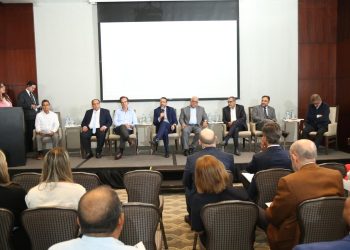 El comercio bilateral entre las dos islas está en el rango de $1,200 millones anuales.