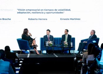 Participan en foro “Visión empresarial en tiempos de volatilidad, adaptación, resiliencia y oportunidades”.