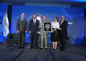 El gobernador destacó que la capacidad técnica y el rigor del Banco Central es producto de 625 técnicos con especialidades de postgrado y maestrías dentro y fuera del país.