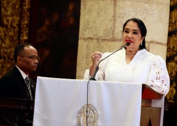 Presidenta administradora del Instituto de Desarrollo y Crédito Cooperativo (IDECOOP), Maritza López de Ortiz.- Fuente externa.