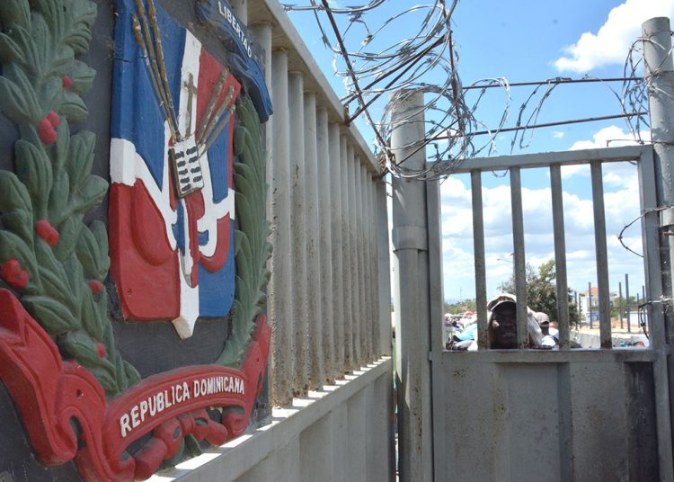 La economía naranja se fundamenta en sectores donde la producción y distribución de sus bienes y servicios proviene de la creatividad o la propiedad intelectual.