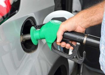 Expendio de combustible. - Fuente externa.
