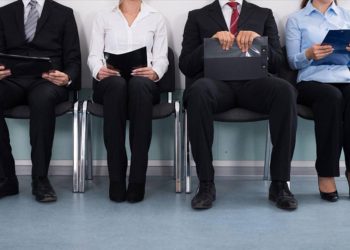 Por regiones, en 2024 la OIT calcula que la tasa de desempleo se situará en el 5.6% en Europa y Asia Central (una décima menos que en 2023), mientras que será del 5.3% en América, el mismo porcentaje que el año pasado. - Fuente externa.