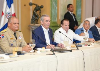 El Gobierno presenta la estrategia gubernamental se sustenta en tres pilares fundamentales.