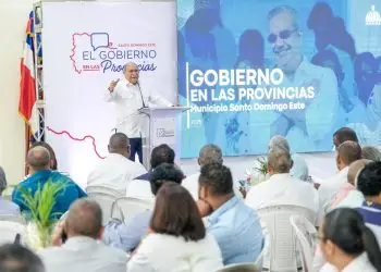 El director general del Infotep, Rafael Santos Badía, dijo que las obras fundamentales de SDE son la construcción de una ciudad sanitaria, la extensión del Metro de Santo Domingo, y otras.