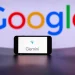 Google pretende replicar estas opciones en su 'chatbot' Gemini, que esconde en el apartado de Ajustes la nueva opción 'Gemini Voice' (Voz Gemini), para elegir cómo sonará.