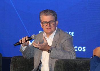 Arturo M. Grullón durante su participación en el Foro Económico elDinero 2024.