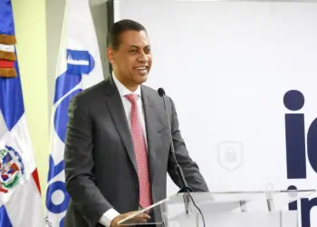 Aclaró que la ley no le da la facultad a Indotel de suspender la licencia.