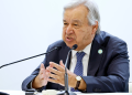 El secretario general de la ONU alertó sobre el impacto de los combustibles fósiles en la economía global.