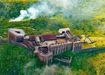 El diagnóstico es claro: los pocos atractivos turísticos que quedan ya no son accesibles por razones de seguridad y muchas cadenas hoteleras han cerrado sus puertas.