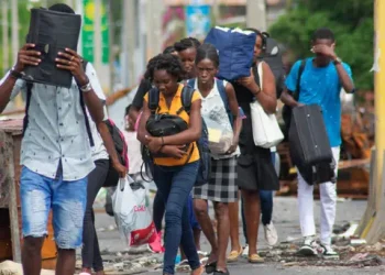 El impacto más grave de esta crisis lo sufren los niños, que son más de la mitad de la población desplazada, precisó la OIM.