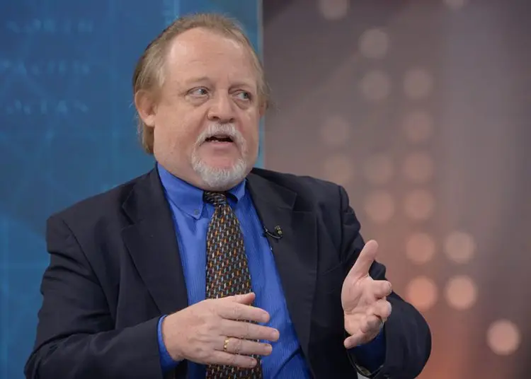 De acuerdo con Henri Hebrard, "la economía ha vuelto a crecer a un ritmo más sostenido, y que todo deja pensar que la generación de divisas cerraría en torno a los US$43,000 millones al final del año 2024".