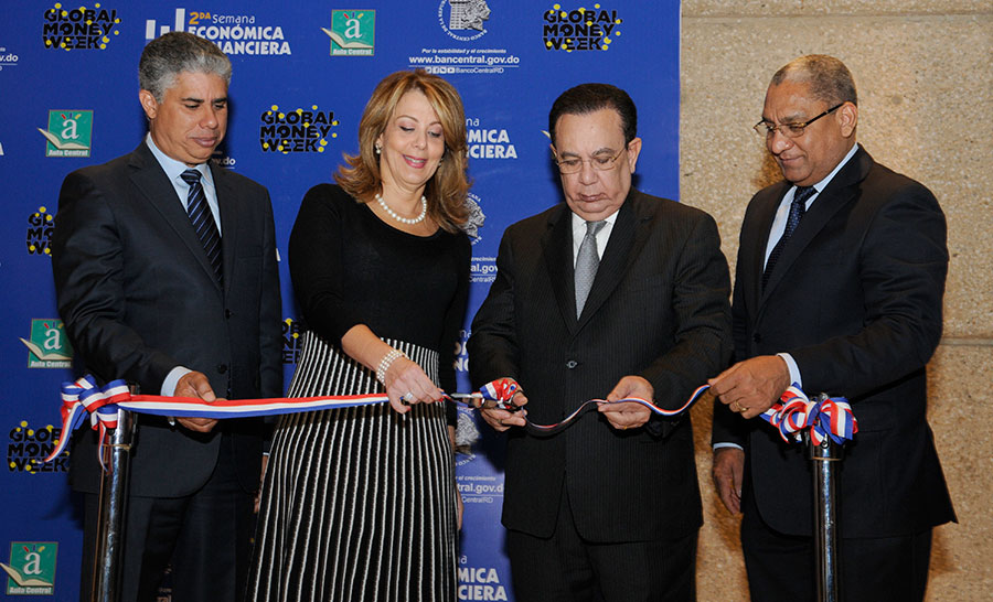 El gobernador del Banco Central dio inicio a la III Semana Económica y Financiera.