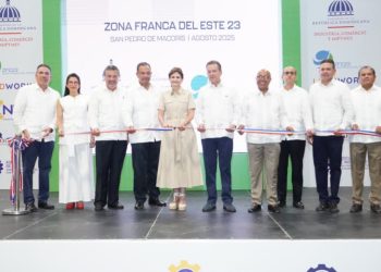 Raquel Peña expresó que estas dos naves significan más espacio para la producción y más oportunidades para los empresarios.