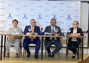 La ADIERD manifestó que la crisis se agrava al observar la ausencia total de libros de texto en el nivel inicial. | Fuente externa.