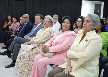 Afirma que estadísticas muestran que las mujeres representan aproximadamente el 19% del empleo en la industria a nivel mundial.