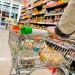 De las divisiones con bajas mensuales en sus precios, destacan vestuario y calzado (-2.0%).
