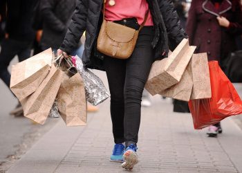 Los precios de los alimentos continuaron su subida con un aumento del 0.3%.