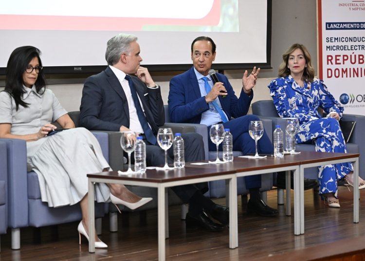 Del Villar sostuvo que Intec ha introducido asignaturas concernientes a manufactura avanzada.