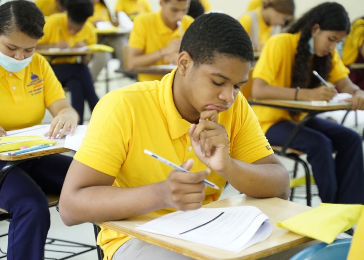 nversion-en-educacion-dominicana