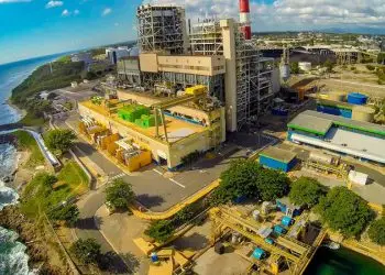 En la Empresa de Generación de Itabo (Ege-Itabo) el Estado mantiene la propiedad del 50%, aunque la administración está bajo el control del sector privado.