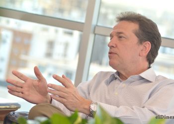 Víctor -Ito- Bisonó, ministro de Industria, Comercio y Mipymes, durante la entrevista para el periódico elDinero.