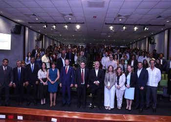 El director general de Aduanas, Eduardo Sanz Lovatón, destacó la trascendencia de Duque en América Latina.