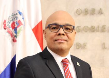 “Renuncio como miembro de este gremio”, dice el texto y única oración en la carta entregada a Hernández.